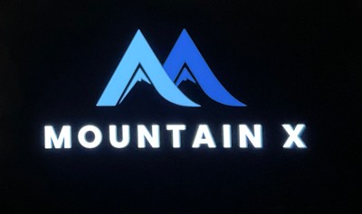 Mountain x clothing